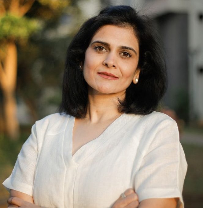 (6) Dr. Reena Jain
